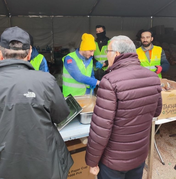 Başkan Murat Aydın Deprem Bölgesi'nde